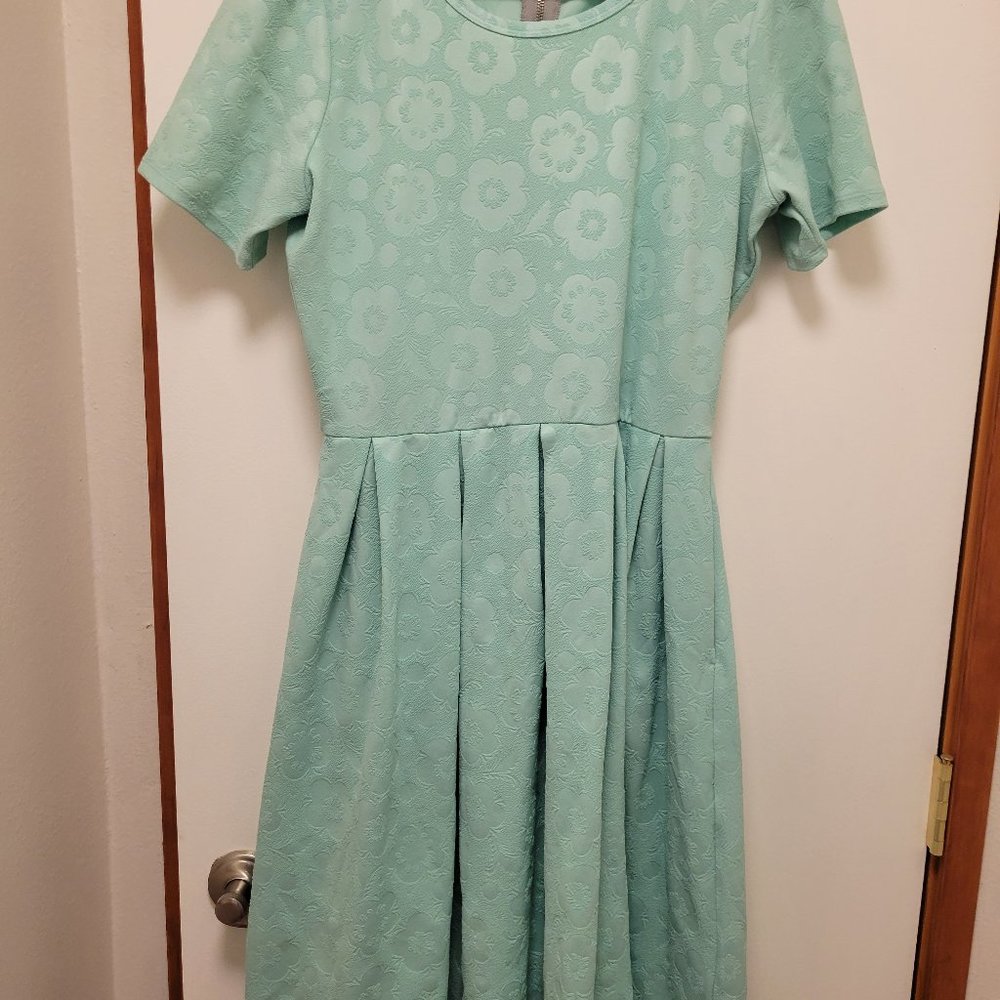 LuLaRoe Dress Large Amelia